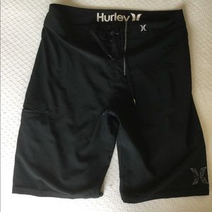 Hurley Phantom board shorts size 28!
